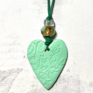Hanging heart, floral print pendant, botanical print heart, OOAK, boho,polymer clay heart, peta designs au, hanging decoration,tree ornament