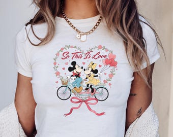 Coquette bow Disney Mickey Minnie Valentine Baby tee, Disney couple WDW Disneyland sweethearts nite Croptop Baby Tee womens T-shirt