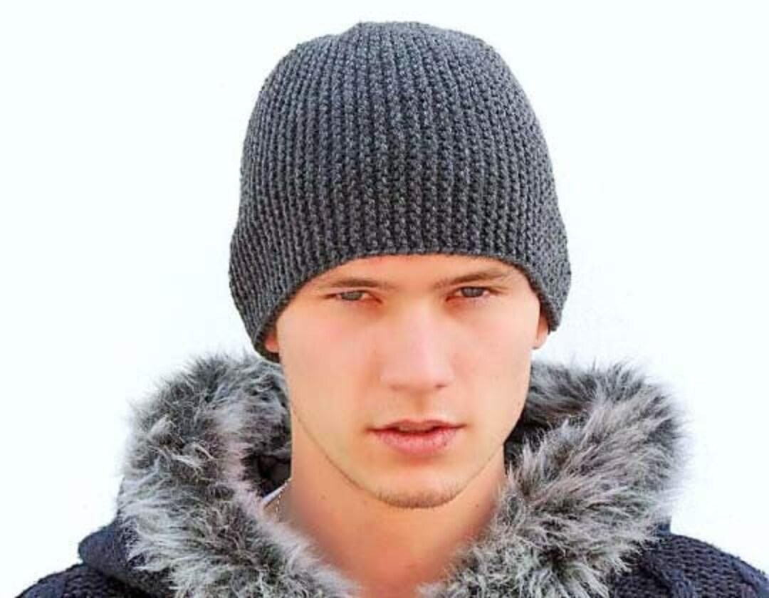 Mountaineer Alpaca Beanie – Soft, Hypoallergenic, Hand-Knit – Light/Medium Gray