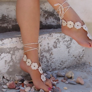 White flower barefoot Foot thong Bridal barefoot sandals Footless sandals Wedding foot jewelry Beach crochet anklet image 8