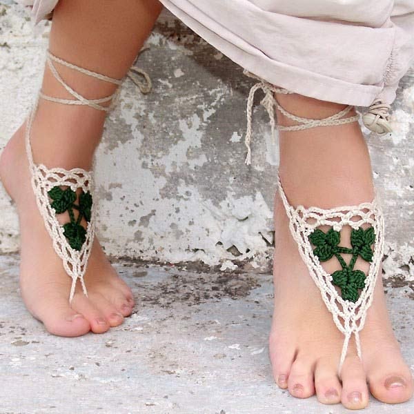Beach barefoot sandals Foot wear decoration Bridal foot jewelry Lace barefoot Beach wedding sandals Crochet foot jewelry Footless sandals