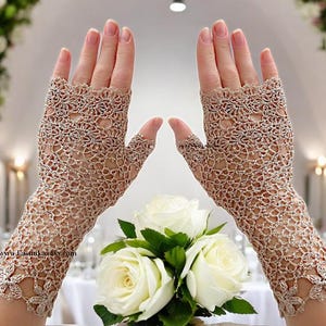 Lace fingerless gloves Wedding Boho gloves Womens fingerless mittens Ivory lace gloves
