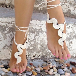 Cream barefoot sandals Soleless sandals for weddings Beach barefoot Crochet foot thong Footless sandals Bridal barefoot Wedding barefoot image 1
