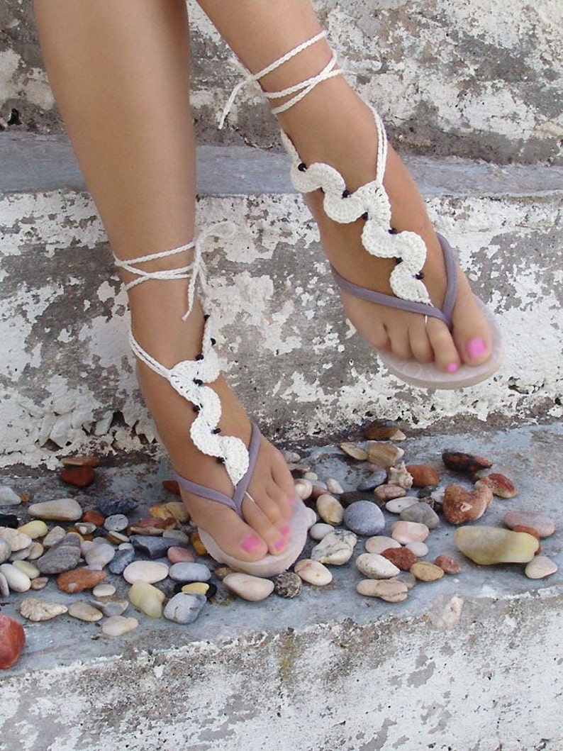 Cream barefoot sandals Soleless sandals for weddings Beach barefoot Crochet foot thong Footless sandals Bridal barefoot Wedding barefoot image 5