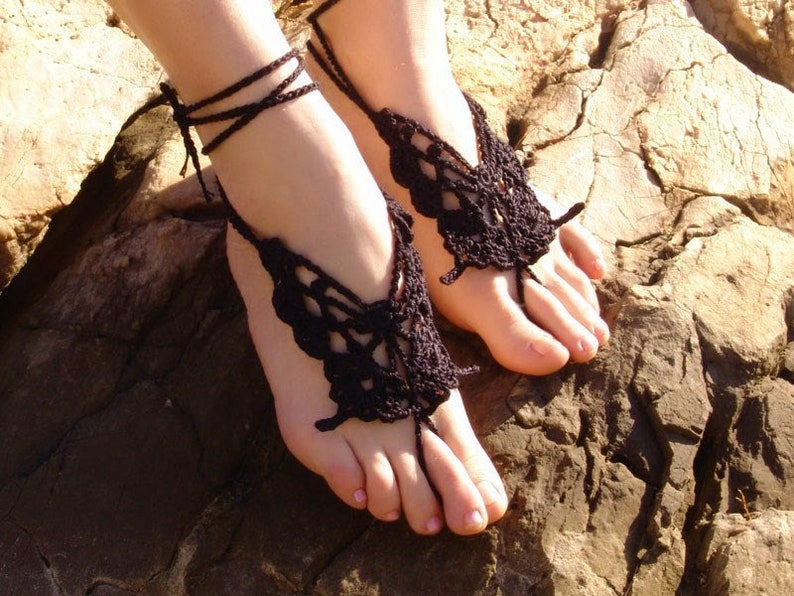 Lace barefoot Butterfly crochet barefoot sandals Beach foot jewelry Crochet anklet image 2