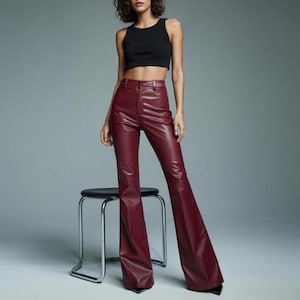 Pantaloni svasati in pelle rosso bordeaux a vita alta da donna – Pantaloni in vera pelle di pecora con finitura liscia e vestibilità a stivaletto – Pantaloni di tendenza fatti a mano