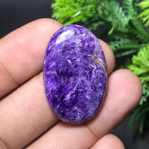 Naturlig Charoit Cabochon: AAA Oval Ädelsten för Smyckestillverkning (32x21x5mm, 32.50ct) C-051