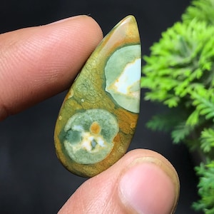 Natural Green Rainforest Jasper Cabochon For Loose Gemstone..Best Quality Jasper...32x15x4mm...15.60cts...Pear Shape