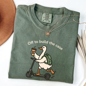 Camiseta de colores cómodos para asistente legal, camiseta "A construir el caso", regalo para bufetes de abogados, ropa para personal legal