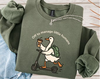 Sudadera "Off To Manage Little Humans", divertida sudadera de cuello redondo para maestros, regalo para preescolar y jardín de infantes.