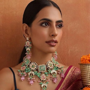 Mintgroene en roze Kundan Polki choker ketting set met oorbellen | Bruids-, feestelijke statement-sieraden