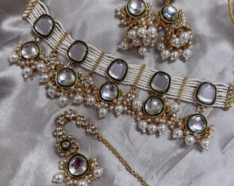 Conjunto de colar choker Kundan: Conjunto de joias para casamento indiano
