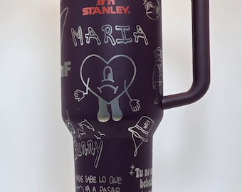 Vaso Stanley Quencher H2.0 o OWALA personalizado de Bad Bunny