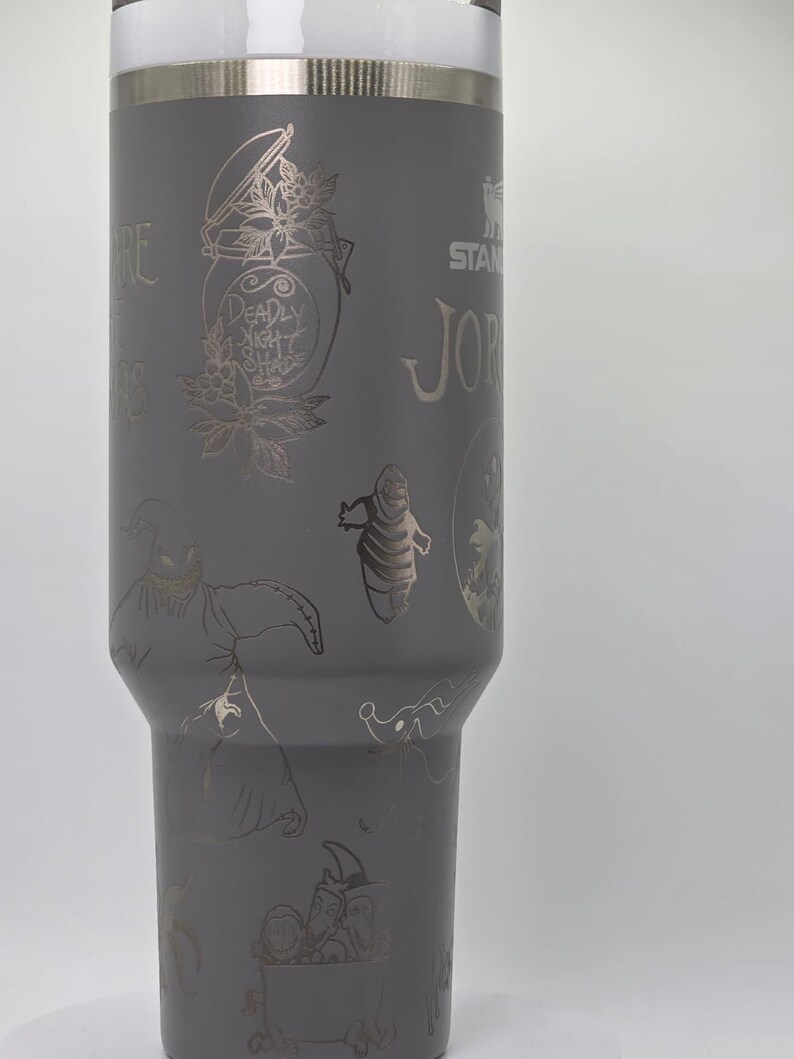 Vaso personalizado con nombre inspirado en Pesadilla antes de Navidad imagen 4