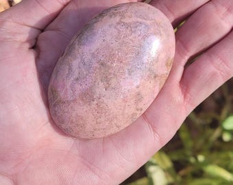 Rhodonite Palm Stone | Heart Healing Crystal | Self-Love Emotional Balance | Polished Pink & Black Stone | Gift of Compassion