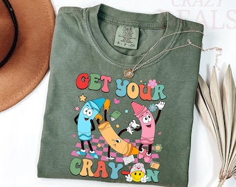 Camiseta "Get Your Cray-On" de Comfort Colors®, camiseta de crayón para maestros, regalo retro para maestros de primaria.
