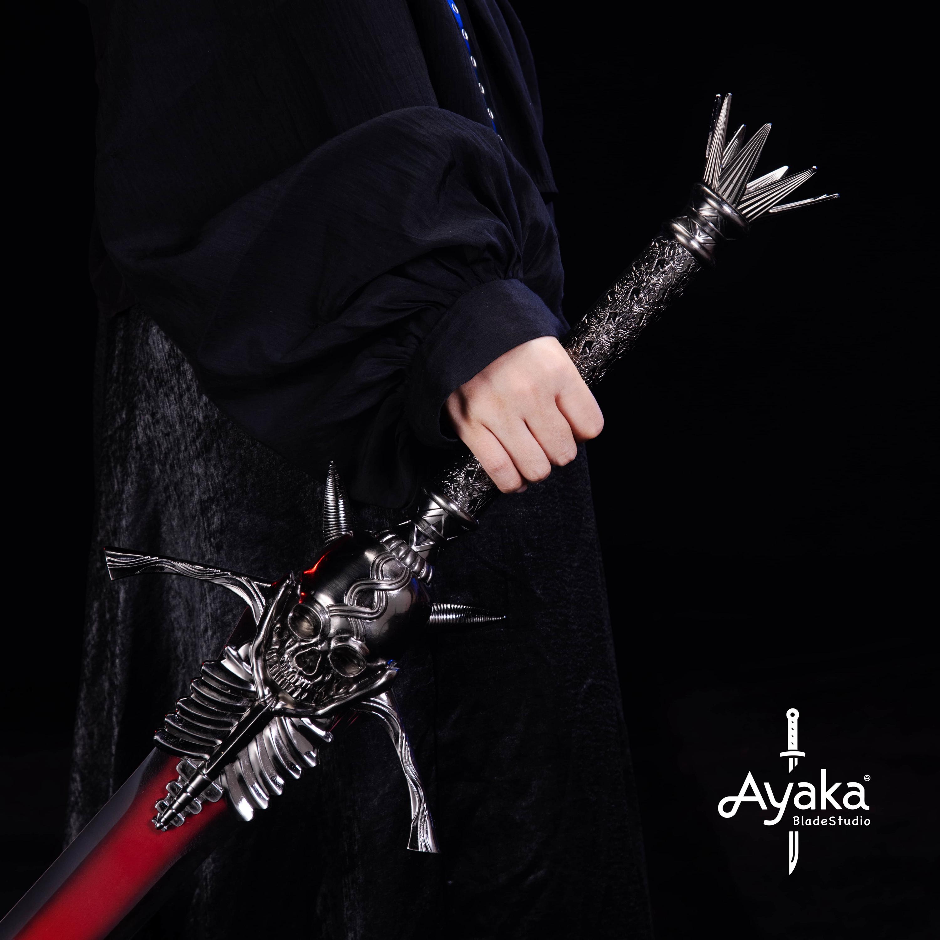 Dante's Rebellion Greatsword Life-size Replica, Devil May Cry