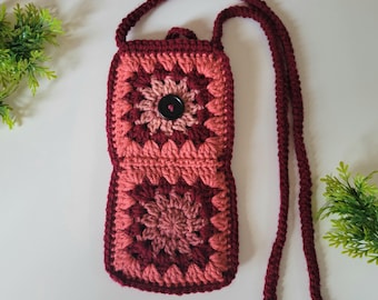 Crochet Crossbody Granny Square Bag in Red