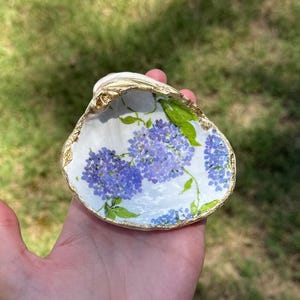 Seashell Jewelry/Trinket Dish - Hydrangea Print