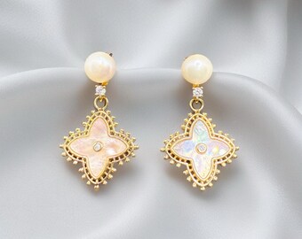 Mother-of-Pearl Shell Earrings, Pearl Earrings for Women, Bridesmaid Gift, Elegant Handmade Jewelry, Gift for her, Minimalist Earrings