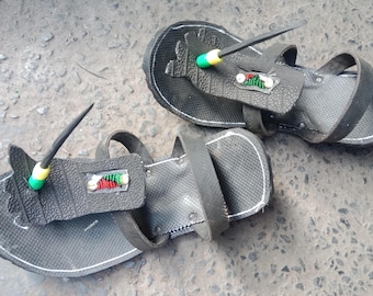 Sandalias Akala Africa Desert para hombre, hechas de neumáticos reciclados