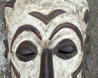 16" African Hand Carved Wooden Tribal Mask Wall Hanging Deco