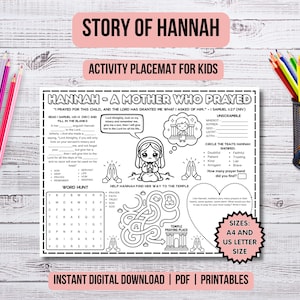 Può includere: Un'attività sottotazza in bianco e nero per bambini con il testo "Story of Hannah" e "Activity Placemat for Kids". Il sottotazza include un labirinto, una ricerca di parole e attività da completare. Matite colorate in un portamatite nero.