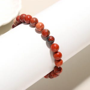 Natural Red Jasper Crystal Bracelet Energy Balancing Gemstone Jewelry Unisex Stretch Bracelet Gift For Her