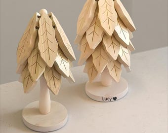 Beech Wood Christmas Tree Trivet Set: Personalized Kitchen Decor