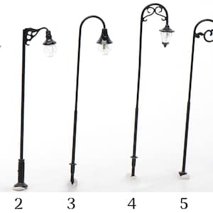1:48 Yard Lights~ NEW~ Already lit and ready to install!