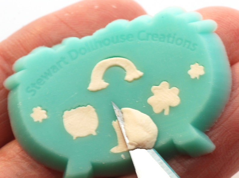 1:12 St. Patty's Day Mold image 2