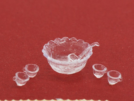 Dollhouse Miniature, 1:48 Punch Bowl, Ladle and 4 Glasses Kit