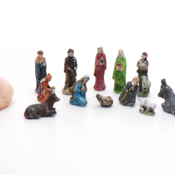 Nativity Set of 12 Figurines Kit ~ In 3 Scales ~ NEW!