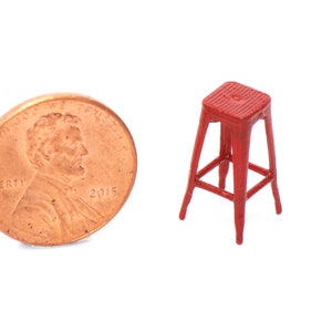 1:48 Metal Stool kit NEW!