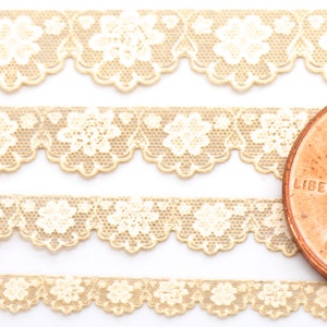 10 inches of Antique Laser Lace ~ Flowers
