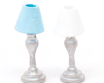 Miniatura de casa de muñecas, juego de 2 kits de lámparas de pedestal 1:48 ~ Sin pintar