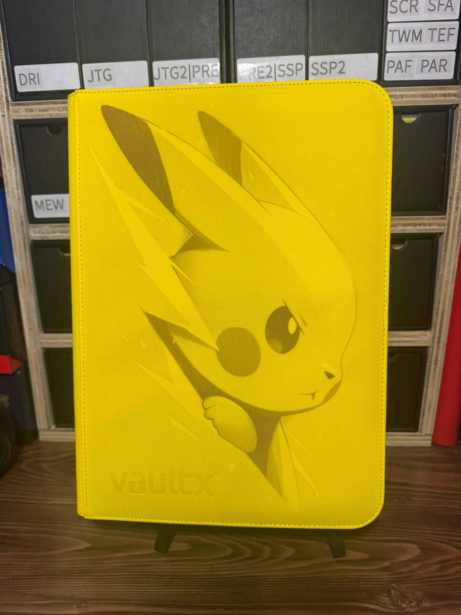 Pikachu - Custom Pokemon Binder - Etsy Israel