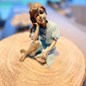 Dreaming Girl – Bronze Sculpture - Garden Figurine - Home Decor - Bronze Statue - Girl - Outdoor Decor - 9x10x13cm