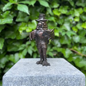 Gentleman Owl – Bronze Sculpture - Bronze Owl Figurine - Fantasy Bird - Home Decor - Unique Gift.  12x11x22cm