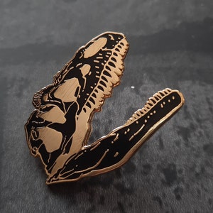 Allosaurus Skull, Jurassic Dinosaur Pin Badge, Paleontology Gift Ideas, Realistic Dinosaur Presents, Prehistoric Pins, Extinct Animal