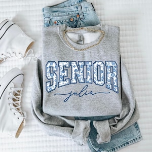 Custom Senior 2026 Chinoiserie Sweatshirt,Floral Senior 2026 Gift,Personalized Class of 2026 Blue Bow Coquette Sweatshirt,Toile De Jouy Grad