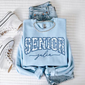 Custom Senior 2026 Chinoiserie Sweatshirt,Floral Senior 2026 Gift,Personalized Class of 2026 Blue Bow Coquette Sweatshirt,Toile De Jouy Grad