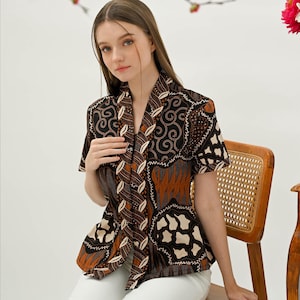 Modern batikblus för kvinnor, kortärmad Kutu Baru Kebaya-topp, javanesisk skjorta med parangtryck, traditionell indonesisk , handgjord blus