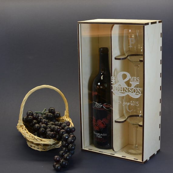 Wine Gift Box with Clear Acrylic Front Cover and 2 Personalized Etched Wine Glasses for the Wedding Couple