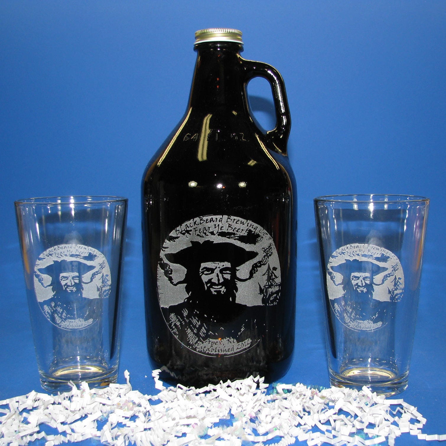 Personalized Beer Growler with 2 Pint or Belgian Tulip Glasses. Use