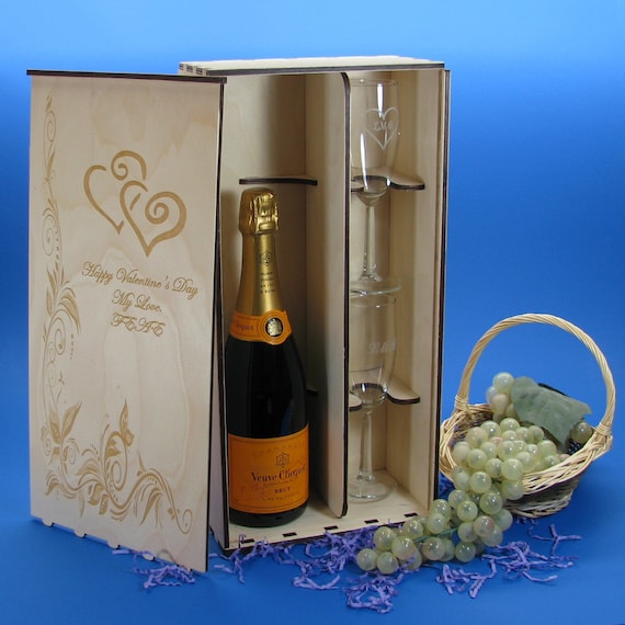 Wood Champagne Gift Box for a 750ml or 1.5L Bottle with 2 Custom Etched Flutes