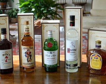 Personalized Wood Spirits Gift Box or Liquor Caddy for Wedding Party Members