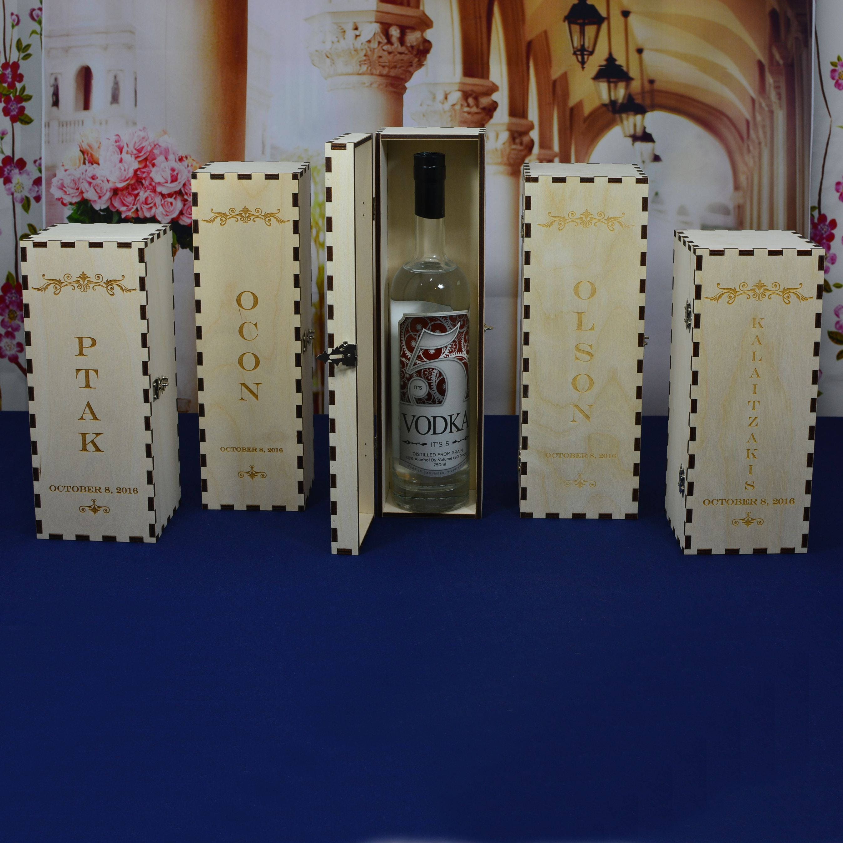 Wood Liquor Gift Box for a Single 750 ml Bottle Personalized by You