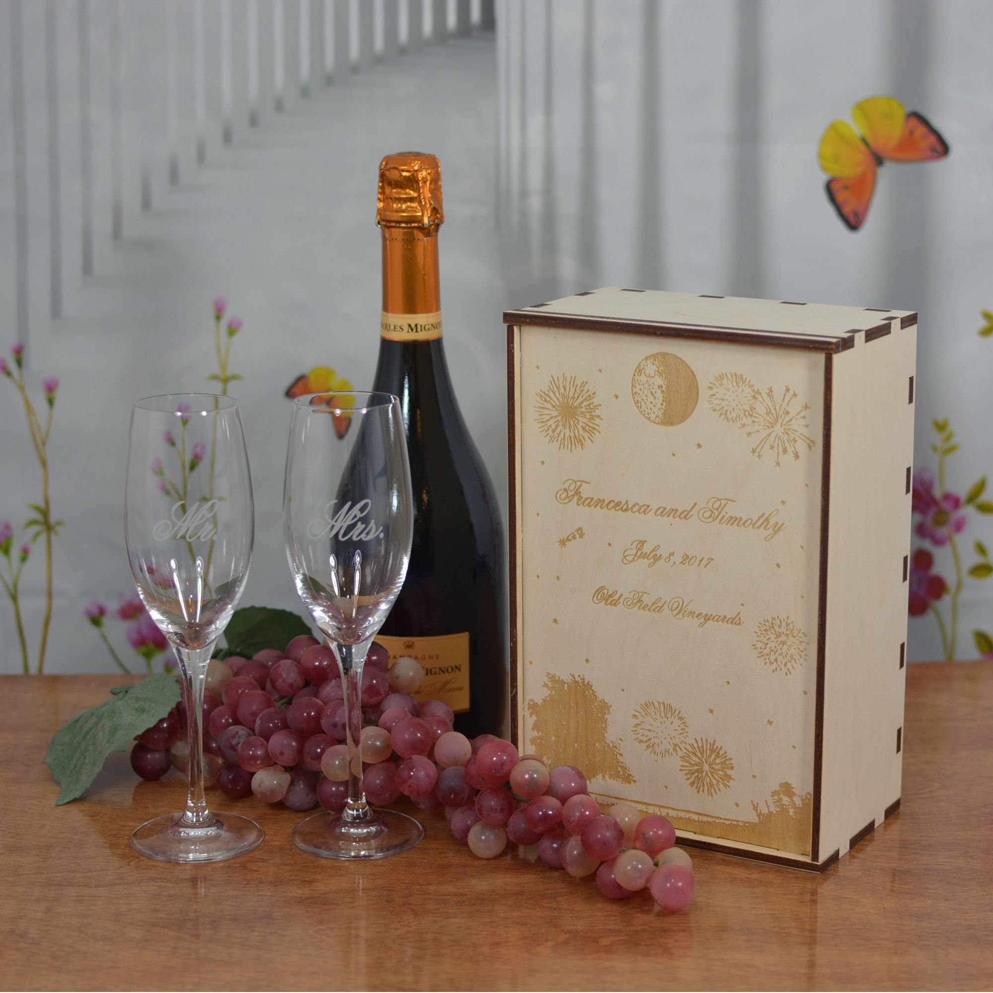 Personalized Wood Champagne Flute Gift Box with 2 Custom Etched Crystal