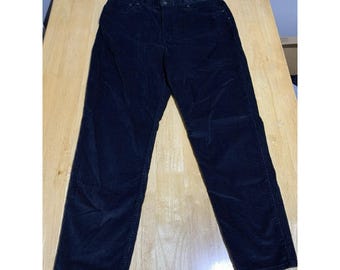 NEW Levis Womens High Waisted Mom Jeans Size 32x30 Black Corduroy Tapered